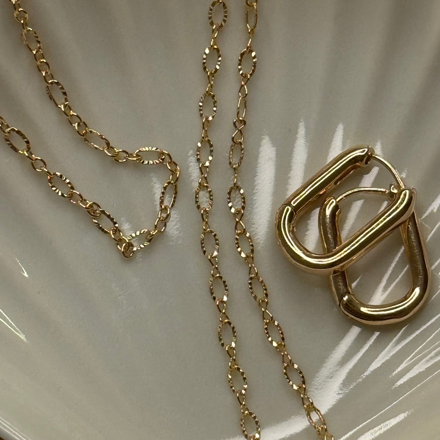 DAINTY NECKLACE GOLD