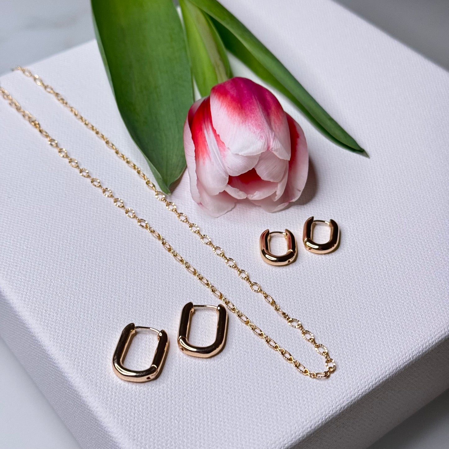 DAINTY NECKLACE GOLD